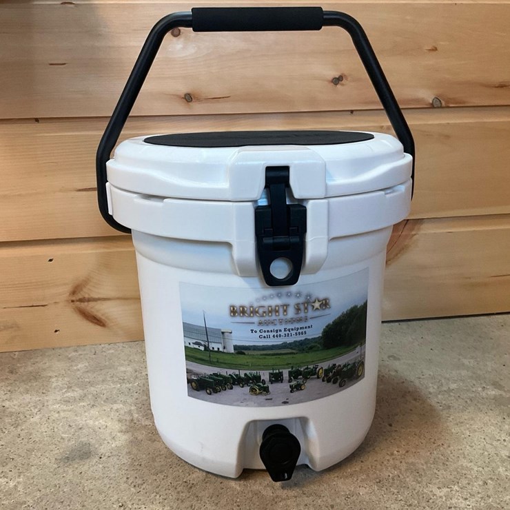 #91 • 5 Gallon White Insulated Beverage Cooler Jug with Spigot