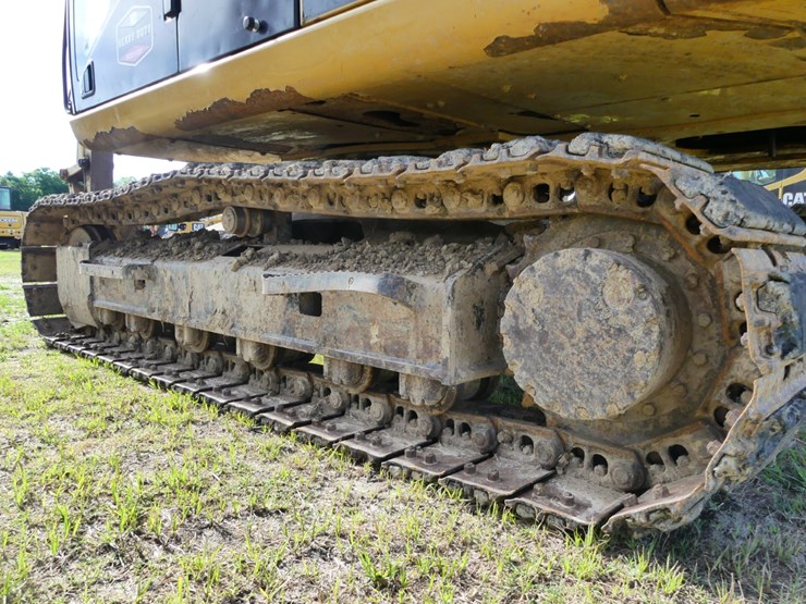 2016-caterpillar-312f-image-5