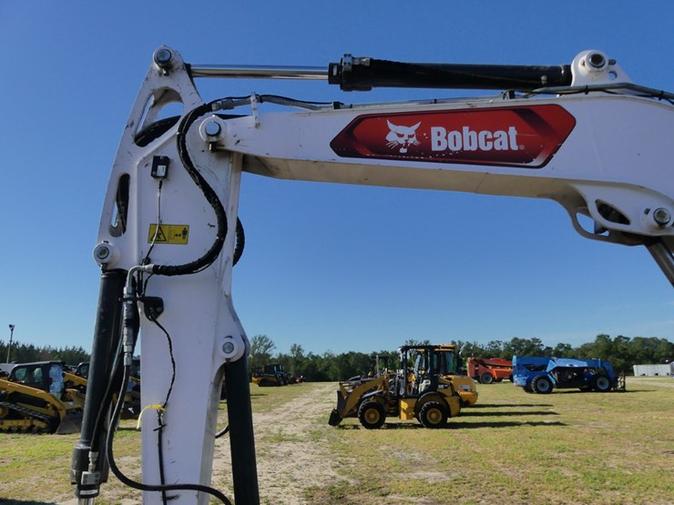 2022-bobcat-e88-image-8