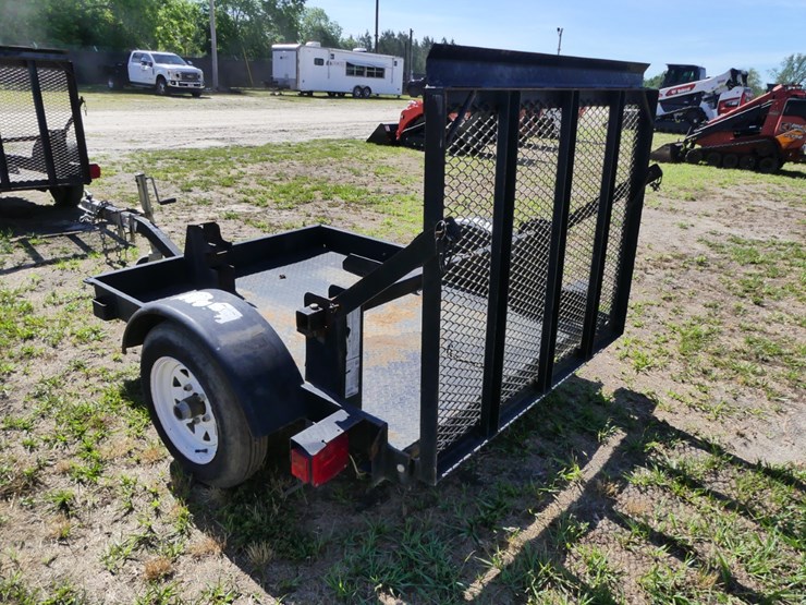 toro-equipment-trailer-image-3