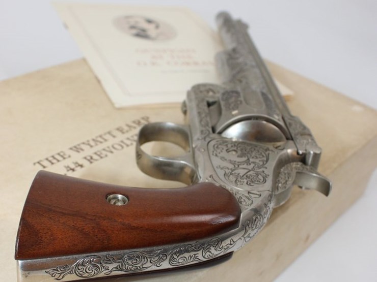 #36030-•-wyatt-earp-.44-revolver--movie-prop-image-21