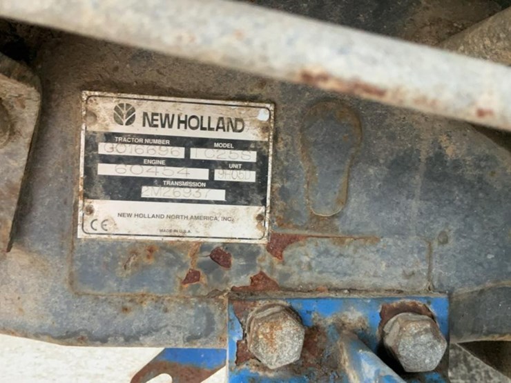 #2400-•-new-holland-tc25s-diesel-tractor-image-15