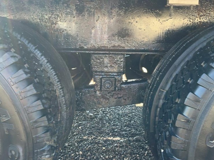 #2207-•-flatbed-equipment-trailer-image-18