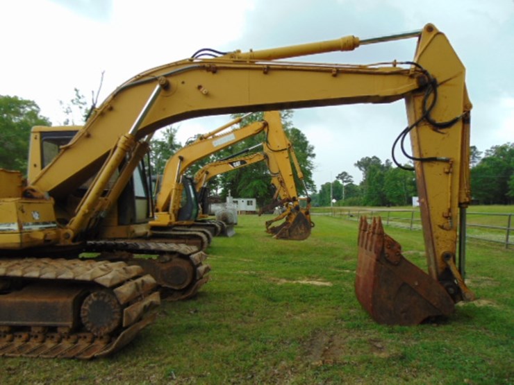 caterpillar-320l-image-4