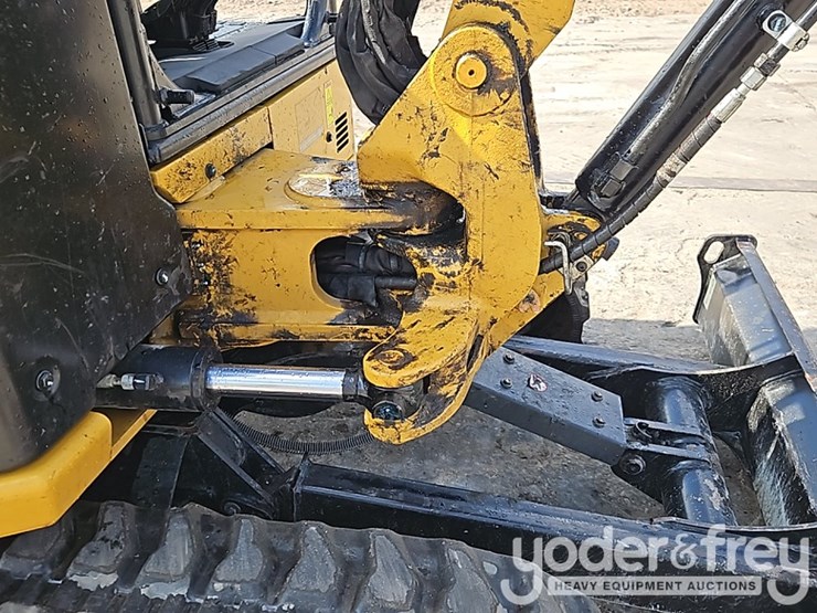 2024-caterpillar-304-image-14