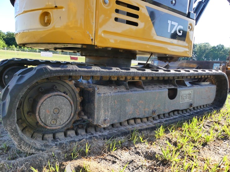 2022-deere-17g-image-6