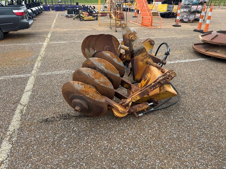 #9057-•-reynolds-levee-plow-image-3