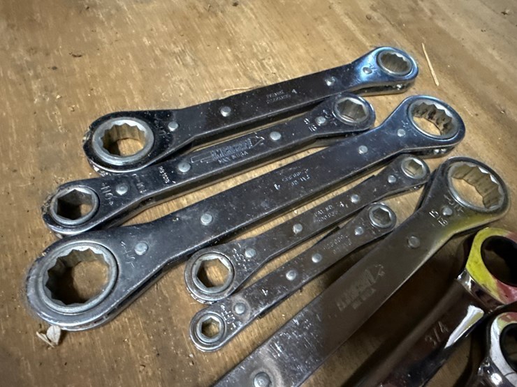 #44-•-channel-lock-and-americraft-ratchet-wrenches-image-3