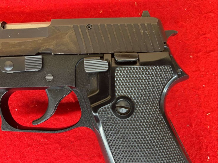 browning-bda-semi-auto-pistol-.45-acp-image-10
