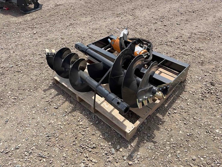 unused-2026-wolverine-adb-13-1218r-skid-steer-auger-drive-and-bit-image-4