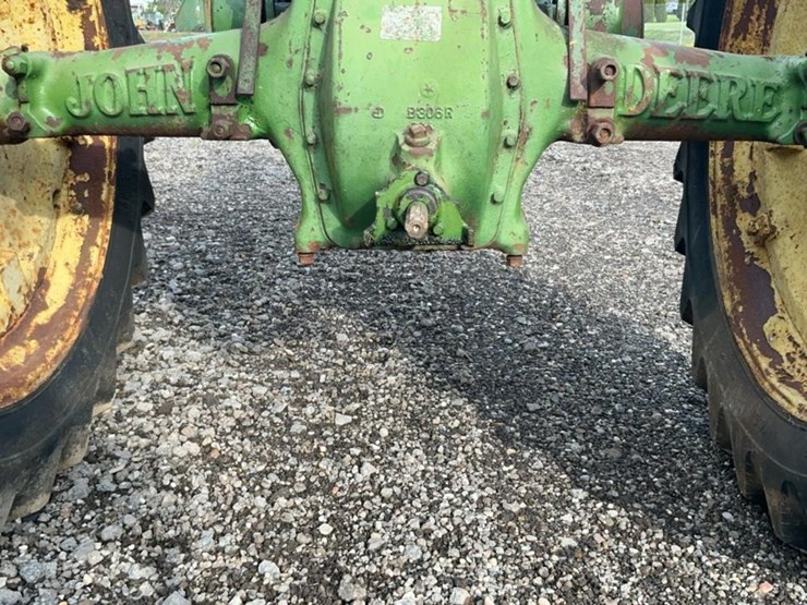 john-deere-b-image-14