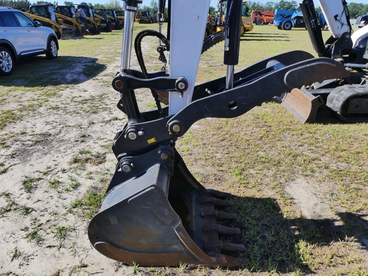 2024-bobcat-e88-image-9