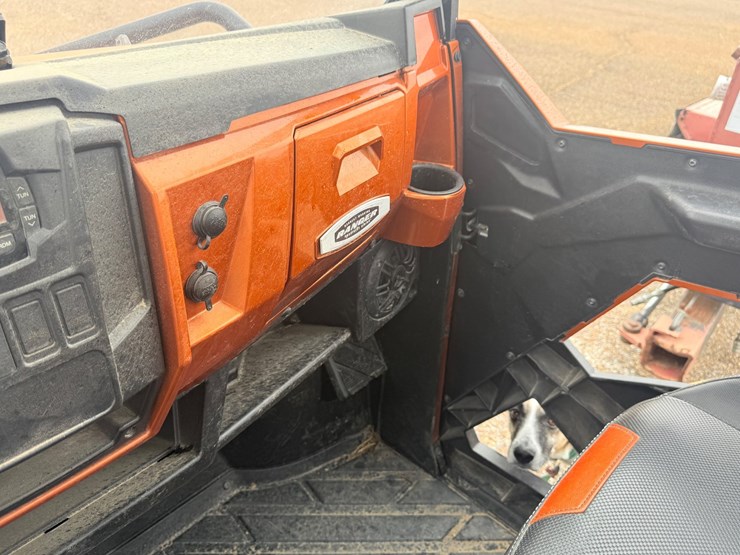 2014-polaris-ranger-image-25