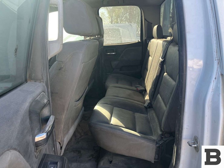 2018-gmc-sierra-2500-image-10