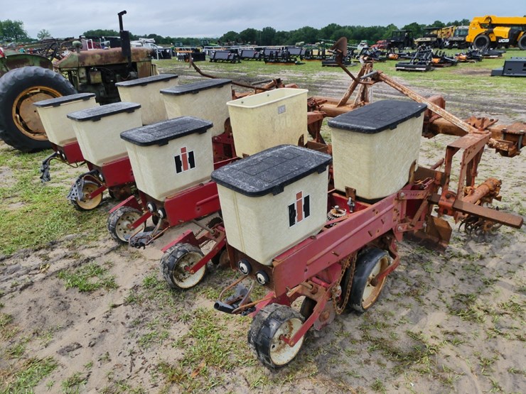 case-ih-800-image-3