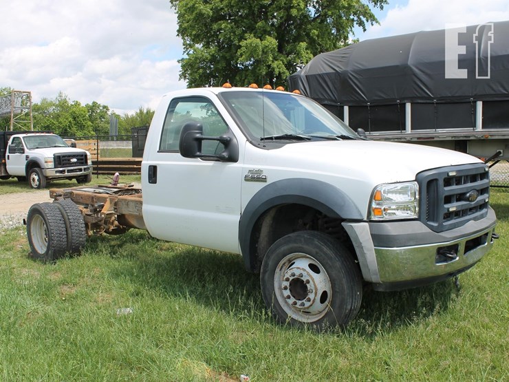 2006-ford-f550-image-5