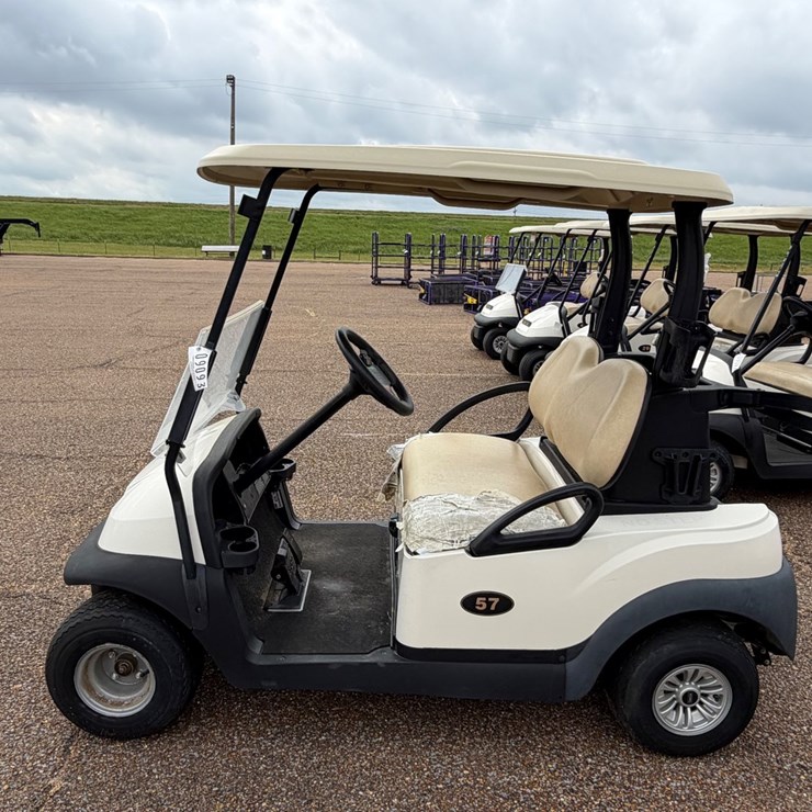 #9093 • 2021 Club car precedent Golf Cart