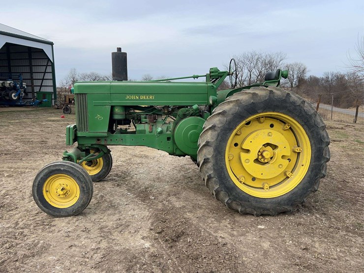 john-deere-70-image-2