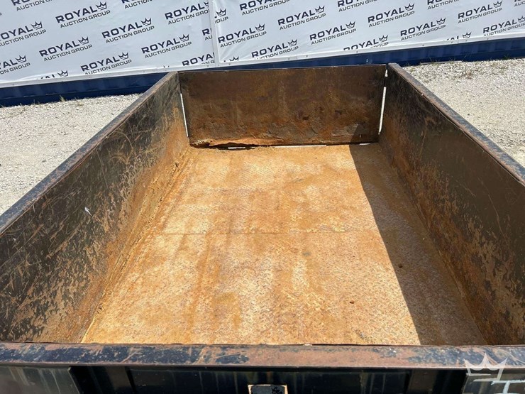 2013-8ft.-texas-bragg-t/a-dump-trailer-image-6