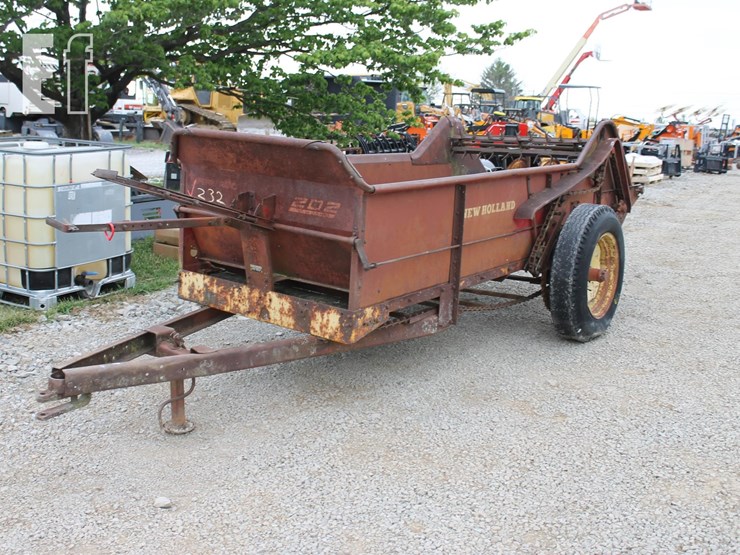 new-holland-202-image-1