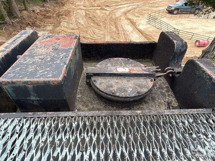 2002-harmon-steel-barrel-7,000-gallon-asphalt-t/a-tanker-trailer-image-17
