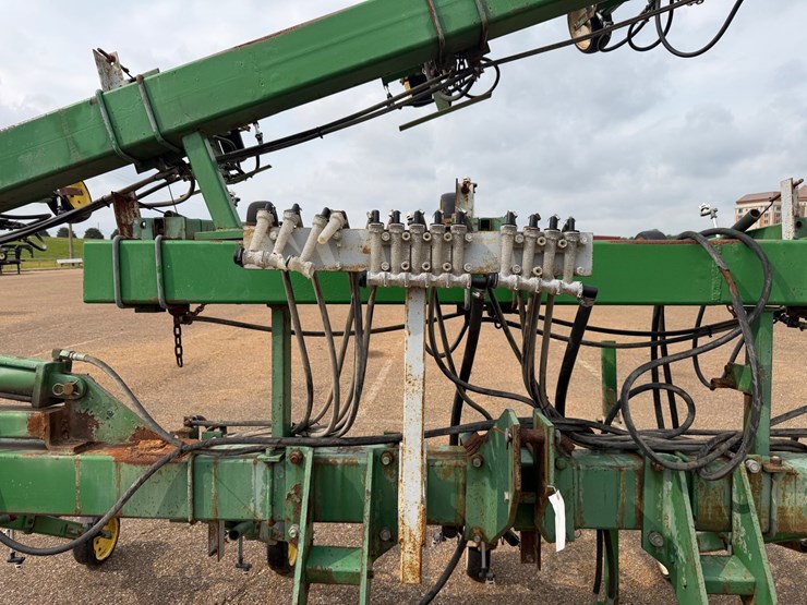 john-deere-85-image-8
