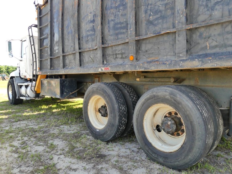 2001-mack-grapple-truck-image-6