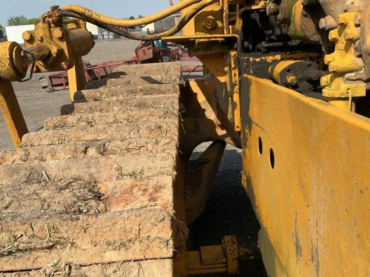 caterpillar-d4-image-44
