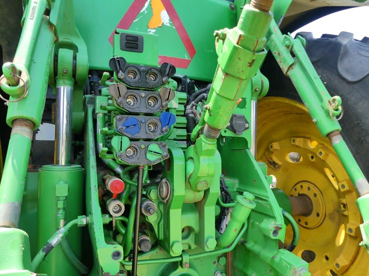 2018-john-deere-8320r-image-7
