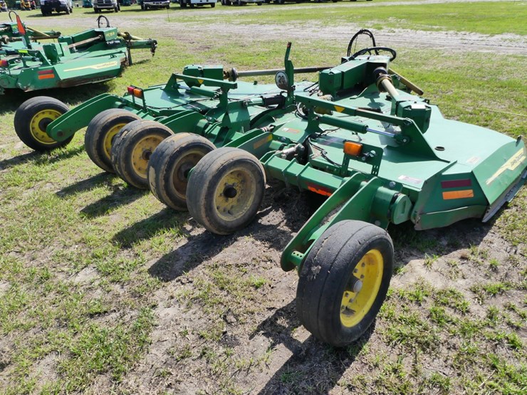 2024-john-deere-fc15r-image-4