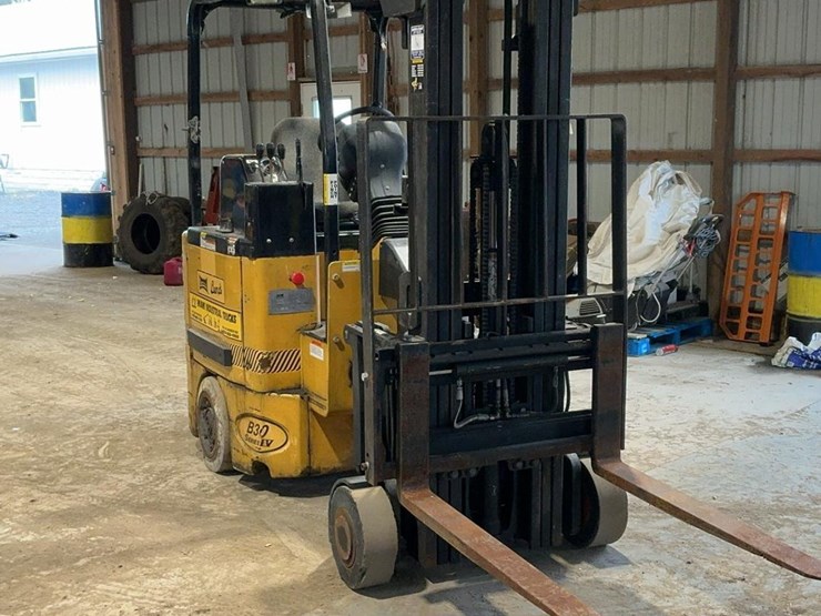 #1301-•-landoll-bendi-series-iv-electric-articulating-forklift-image-7