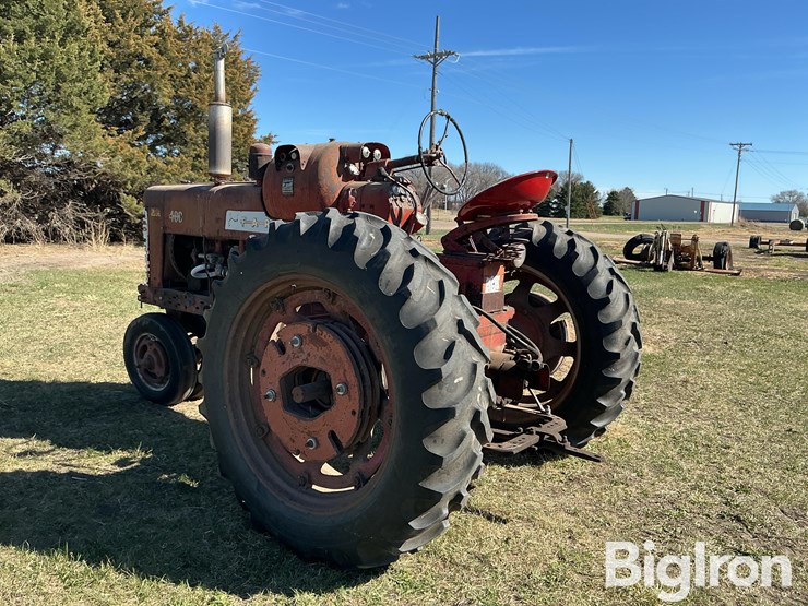 1955-farmall-400-2wd-tractor-image-7