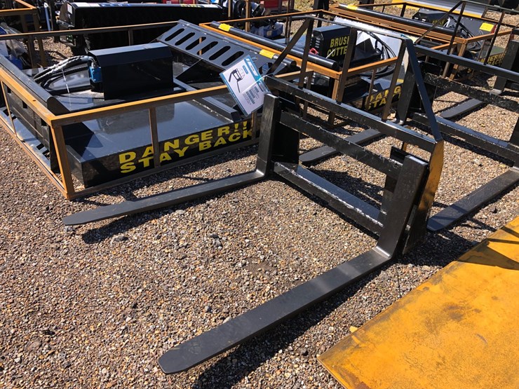 #91-•-48”-pallet-forks-image-2