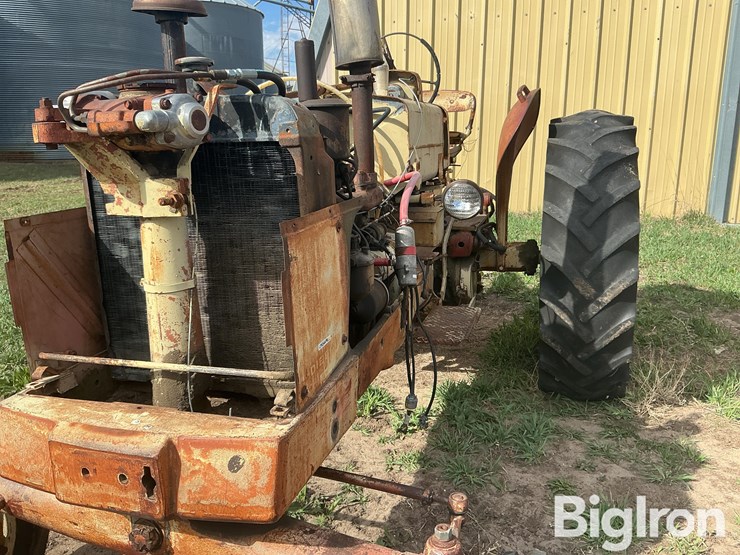 cockshutt-2wd-tractor-image-9