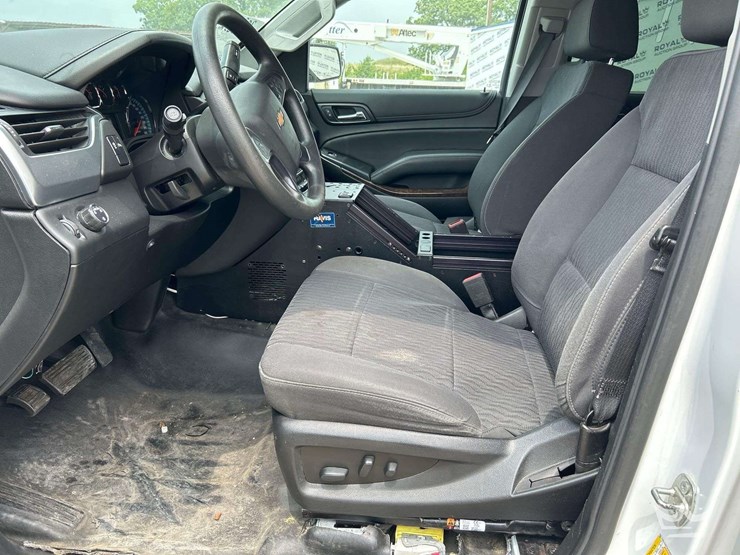 2020-chevrolet-tahoe-image-12