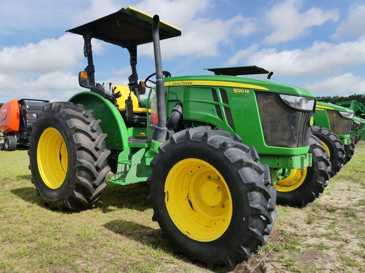 2024-john-deere-5120m-image-1