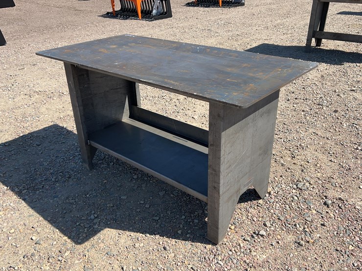 shop-table-image-3