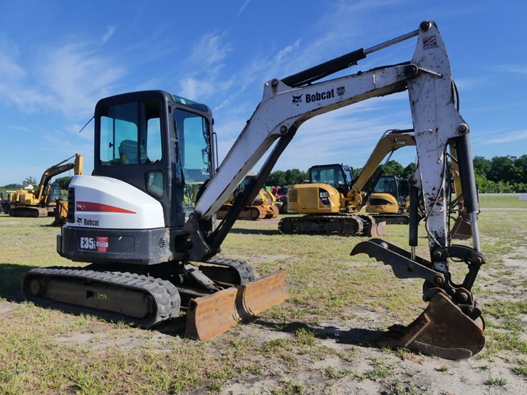 2015-bobcat-e35i-image-2
