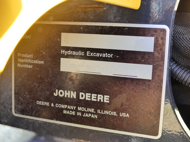 2022-deere-17g-image-15
