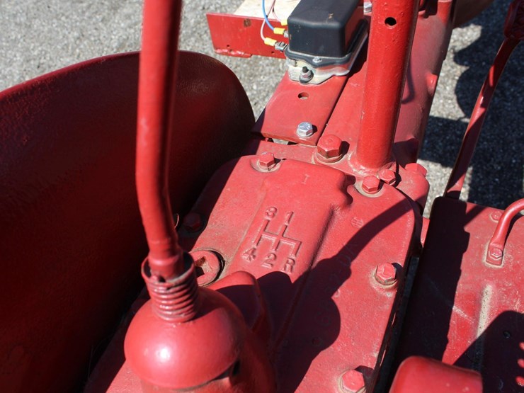#2404-•-farmall-a-tractor-image-10
