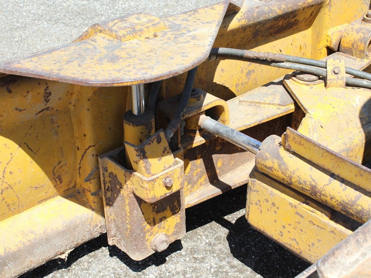 john-deere-350-image-11