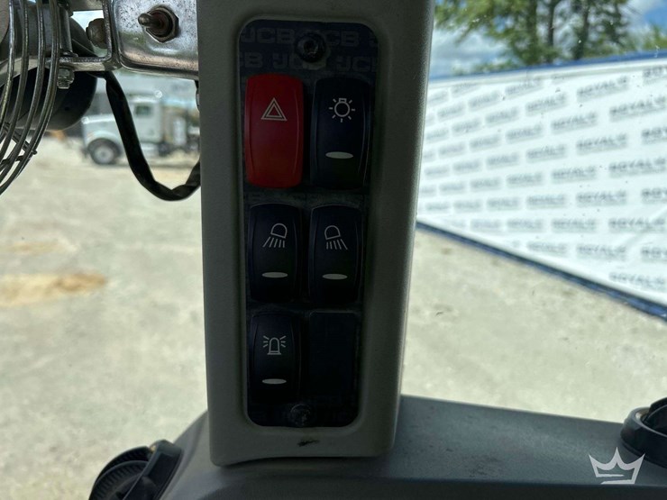 2016-jcb-3cx-image-16
