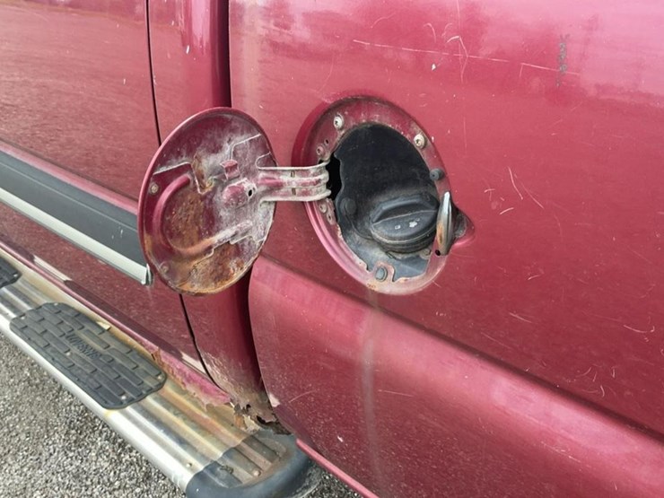 2005-chevrolet-silverado-2500hd-image-24