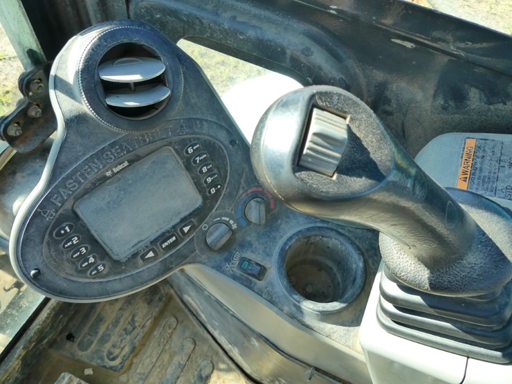 2015-bobcat-e35i-image-13