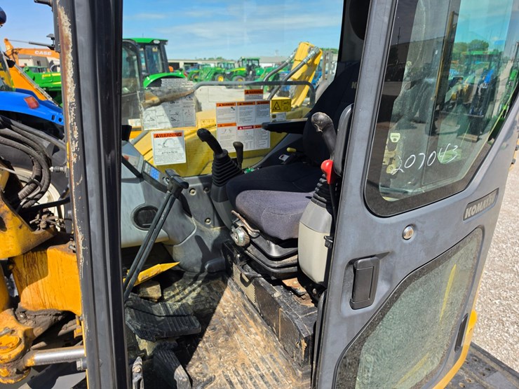 2013-komatsu-pc88mr-8-image-8
