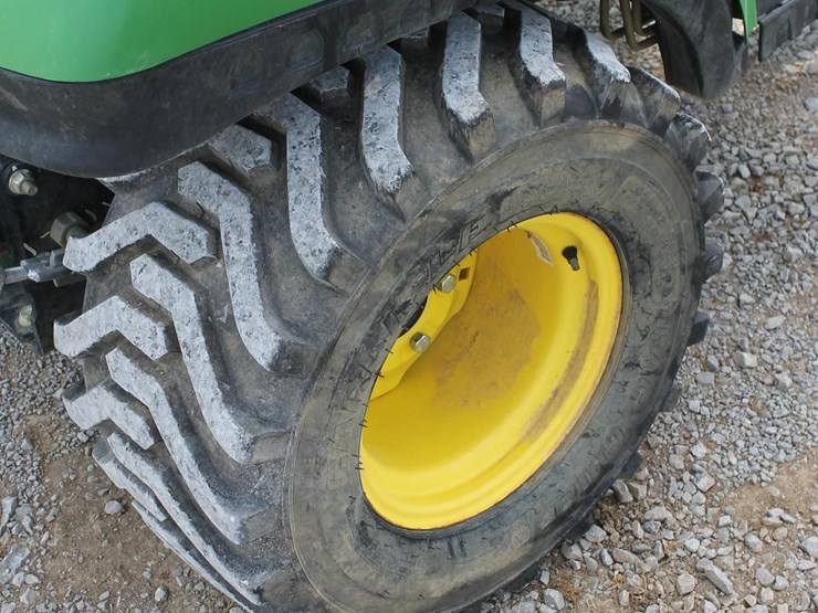john-deere-1023e-image-14