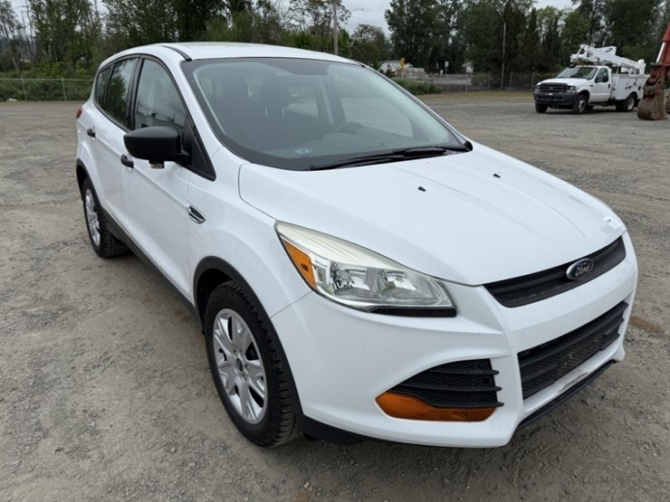 2016-ford-escape-image-2