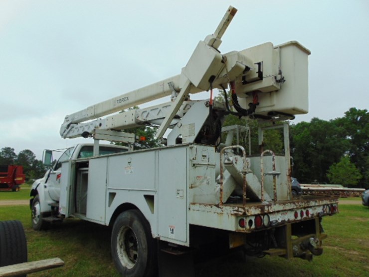 2004-ford-f750-image-2