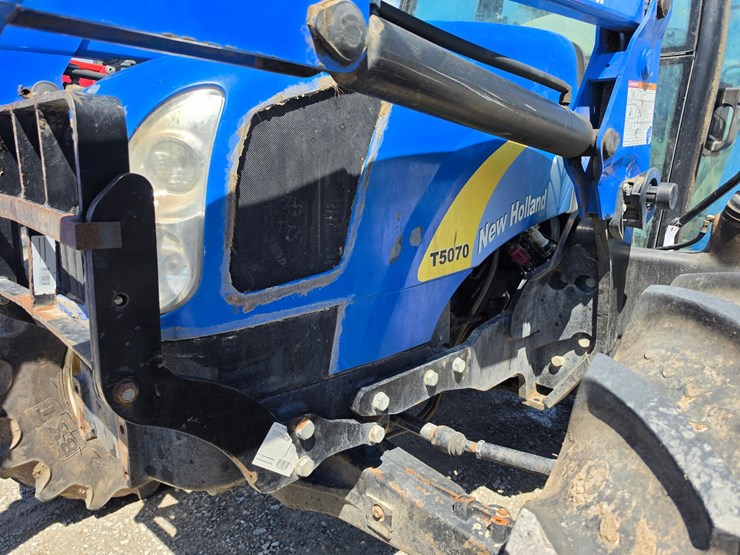 2008-new-holland-t5070-image-8