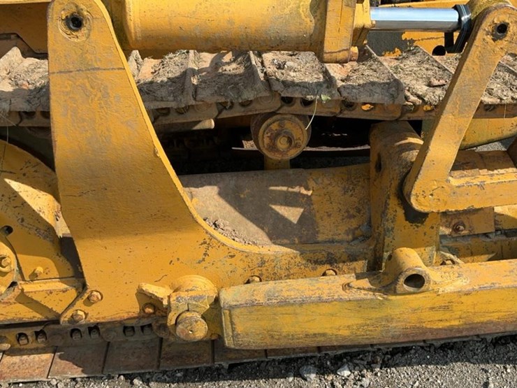 caterpillar-d4-image-30